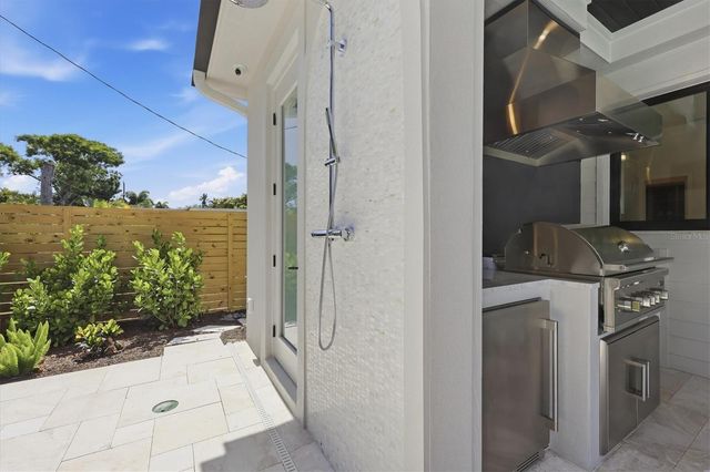 2531 WISTERIA STREET, Sarasota, FL 34239