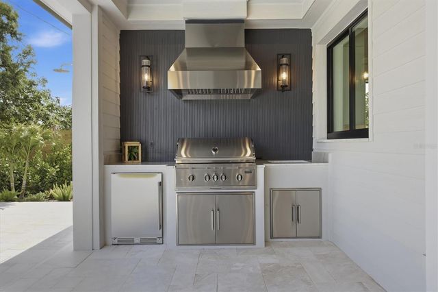 2531 WISTERIA STREET, Sarasota, FL 34239