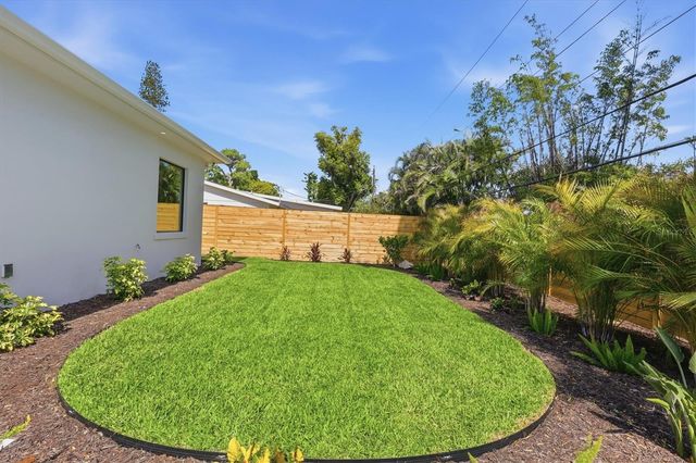 2531 WISTERIA STREET, Sarasota, FL 34239