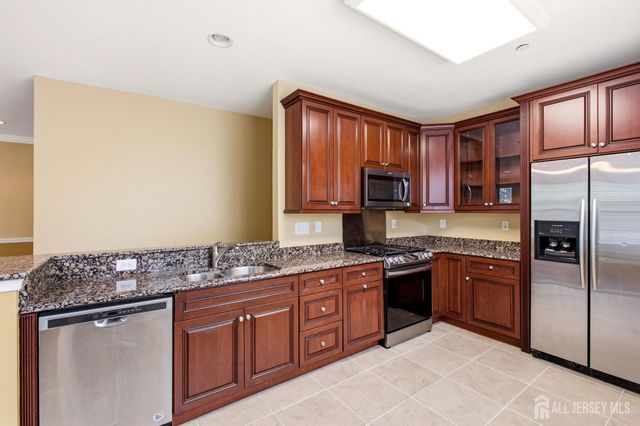 99 Swing Bridge Lane, South Bound Brook, NJ 08880