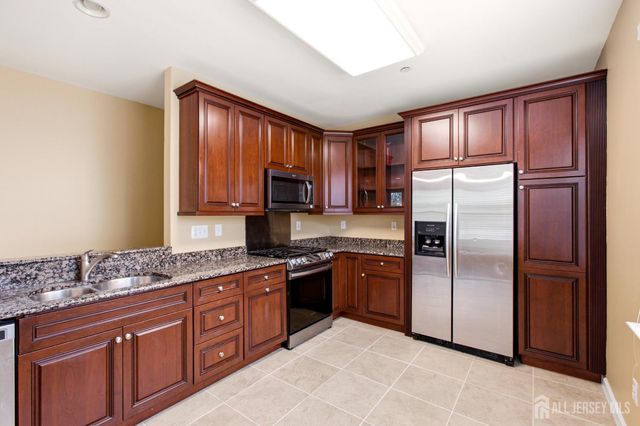 99 Swing Bridge Lane, South Bound Brook, NJ 08880