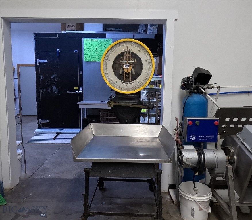 2900 Pioneer Mountains Scenic Byway, Polaris, MT 59746 photo 21