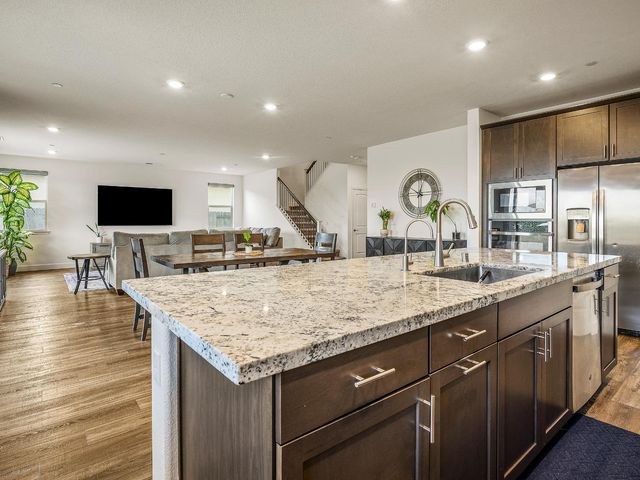 9882 Summerton Way, Elk Grove, CA 95624