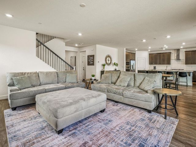 9882 Summerton Way, Elk Grove, CA 95624