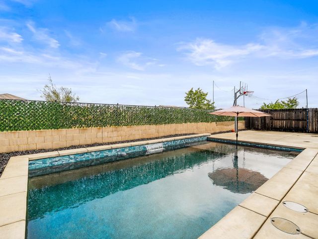 9882 Summerton Way, Elk Grove, CA 95624