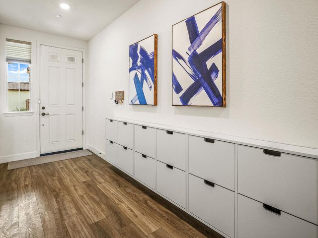 9882 Summerton Way, Elk Grove, CA 95624