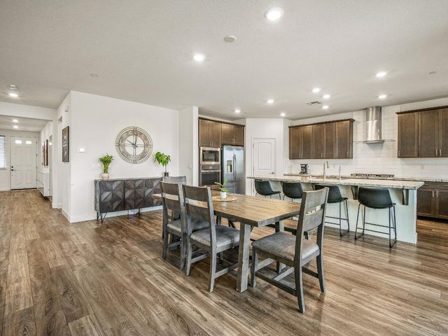 9882 Summerton Way, Elk Grove, CA 95624