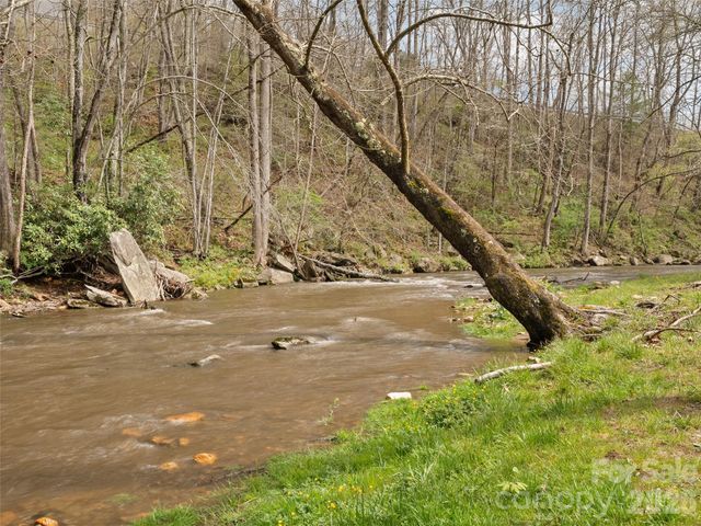 44 Rapid Waters Way, Waynesville, NC 28785