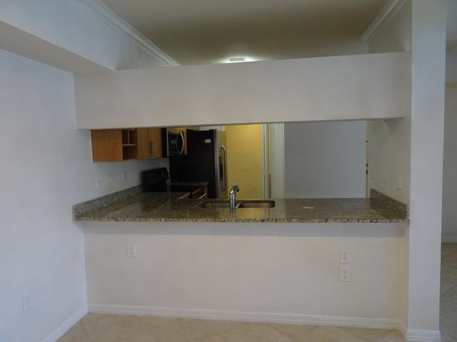6450 Emerald Dunes Drive 103, West Palm Beach, FL 33411