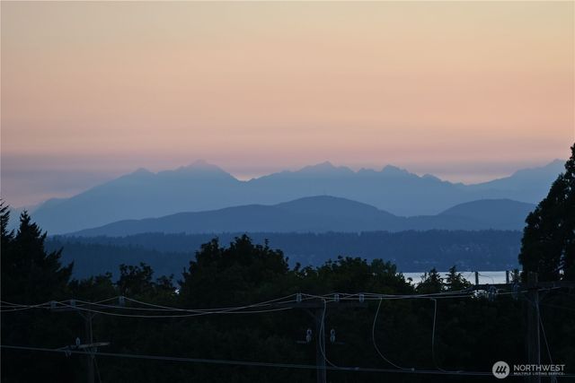 6400 Fauntleroy Way SW, Seattle, WA 98136