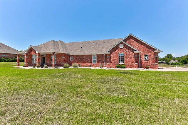 10501 Joseph Way, Yukon, OK 73099