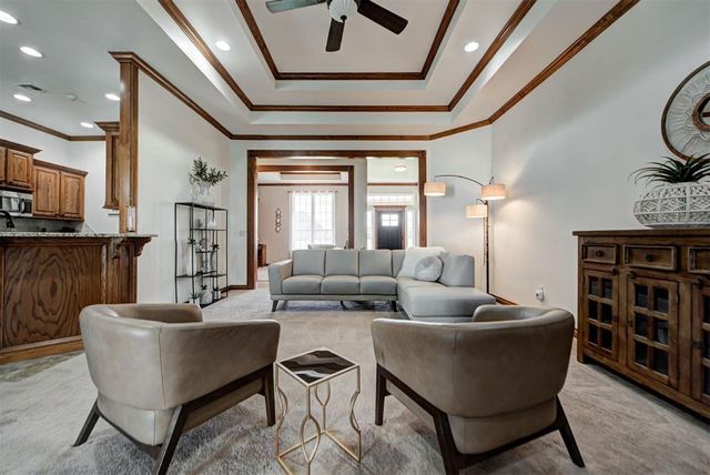 10501 Joseph Way, Yukon, OK 73099