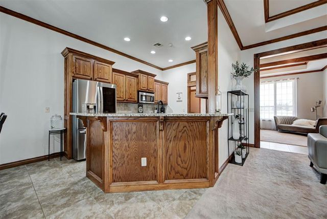 10501 Joseph Way, Yukon, OK 73099