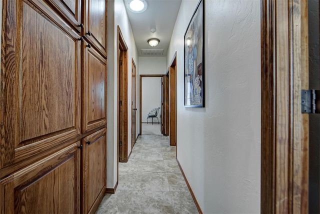 10501 Joseph Way, Yukon, OK 73099