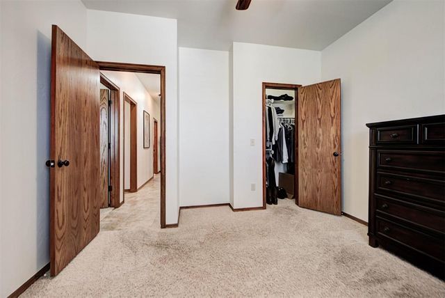 10501 Joseph Way, Yukon, OK 73099