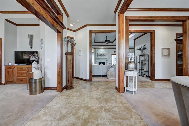 10501 Joseph Way, Yukon, OK 73099