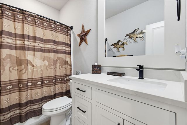 12226 Clyde Carnes Road, Farmington, AR 72730