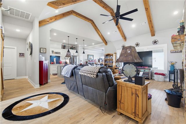 12226 Clyde Carnes Road, Farmington, AR 72730