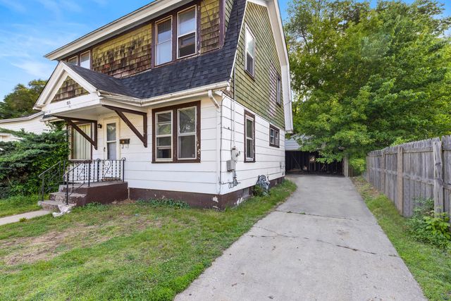 810 N Horsman Street, Rockford, IL 61101