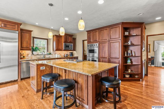 13904 S 41st Street, Bellevue, NE 68123