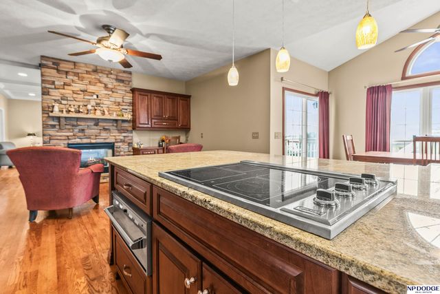 13904 S 41st Street, Bellevue, NE 68123