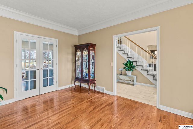 13904 S 41st Street, Bellevue, NE 68123