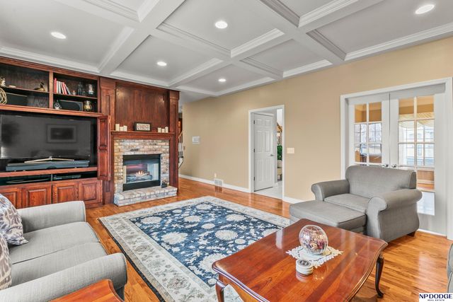 13904 S 41st Street, Bellevue, NE 68123