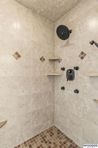 13904 S 41st Street, Bellevue, NE 68123