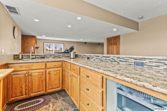 13904 S 41st Street, Bellevue, NE 68123