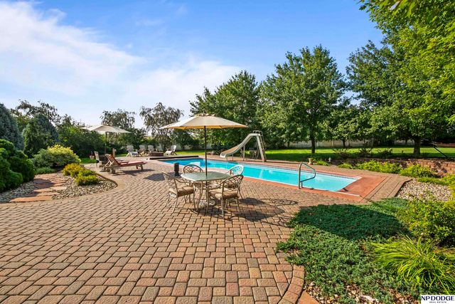 13904 S 41st Street, Bellevue, NE 68123