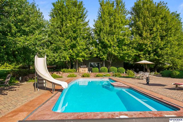 13904 S 41st Street, Bellevue, NE 68123