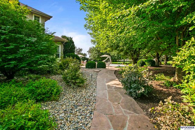 13904 S 41st Street, Bellevue, NE 68123