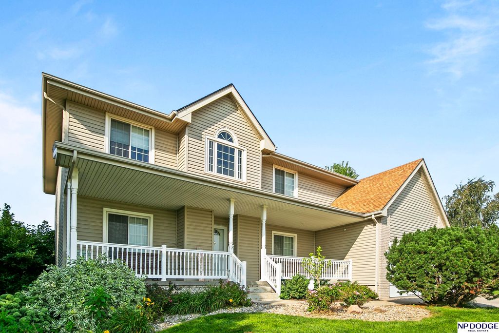 13904 S 41st Street, Bellevue, NE 68123