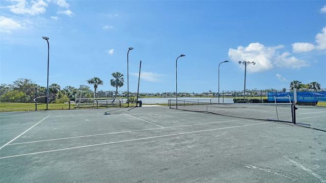 3704 PRAIRIE DUNES DRIVE, Sarasota, FL 34238