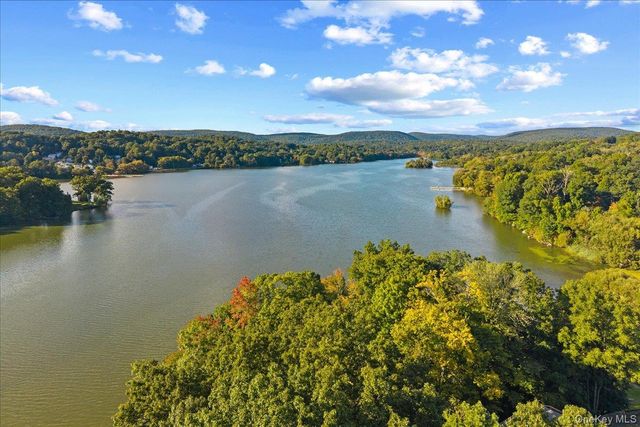 536 Lake Shore Drive, Brewster, NY 10509