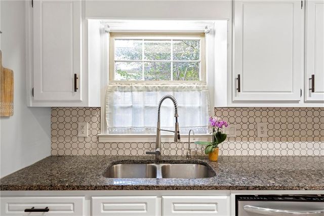 720 Johns Landing Way, Lawrenceville, GA 30045