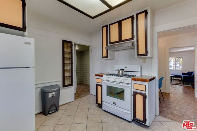 4825 Mascot Street, Los Angeles, CA 90019