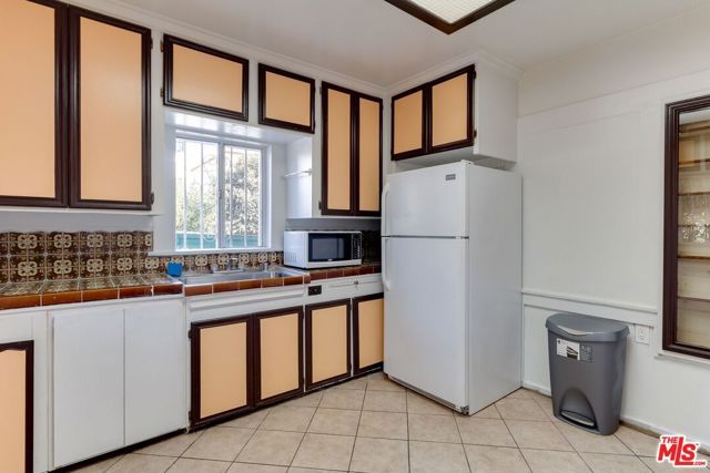 4825 Mascot Street, Los Angeles, CA 90019