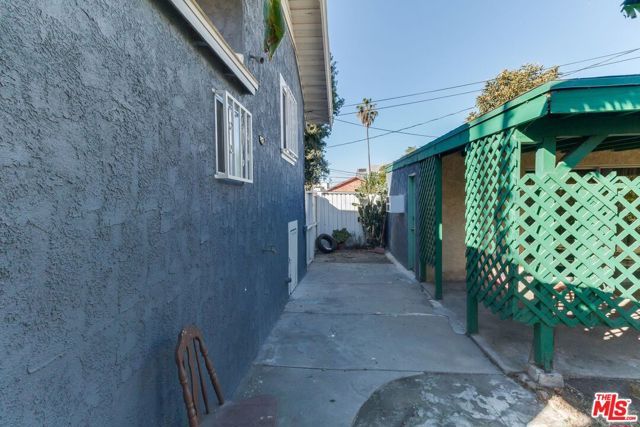 4825 Mascot Street, Los Angeles, CA 90019