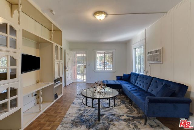 4825 Mascot Street, Los Angeles, CA 90019