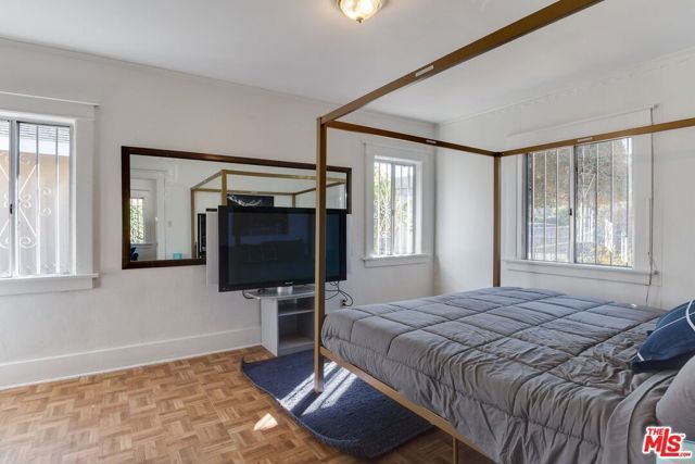 4825 Mascot Street, Los Angeles, CA 90019