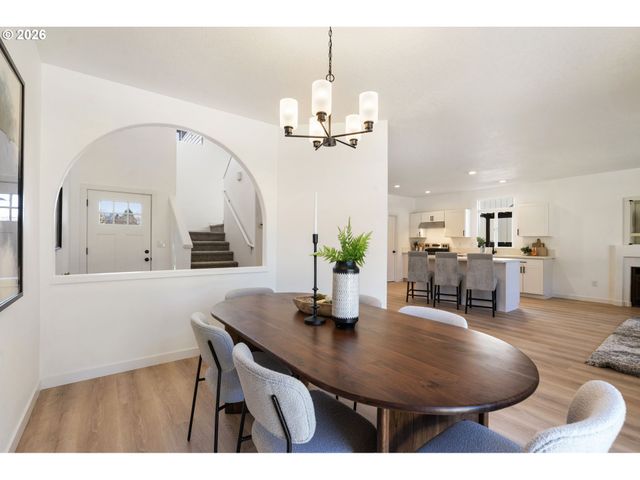 18400 Se 16TH St, Vancouver, WA 98683