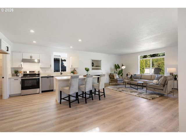 18400 Se 16TH St, Vancouver, WA 98683