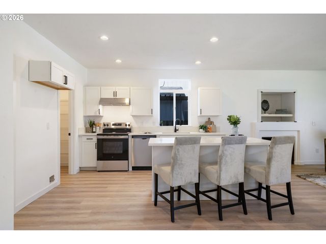 18400 Se 16TH St, Vancouver, WA 98683