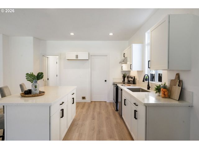 18400 Se 16TH St, Vancouver, WA 98683