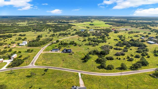 640 Blackbuck Ridge DR, Lampasas, TX 76550