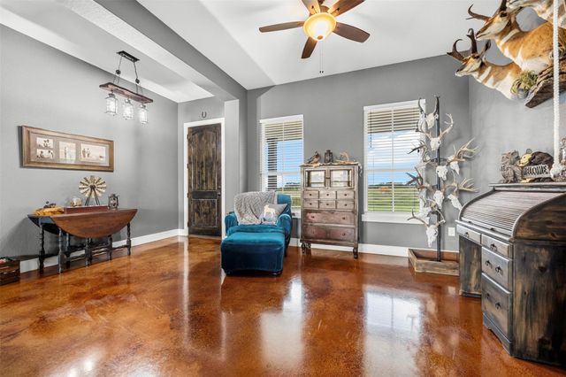 640 Blackbuck Ridge DR, Lampasas, TX 76550