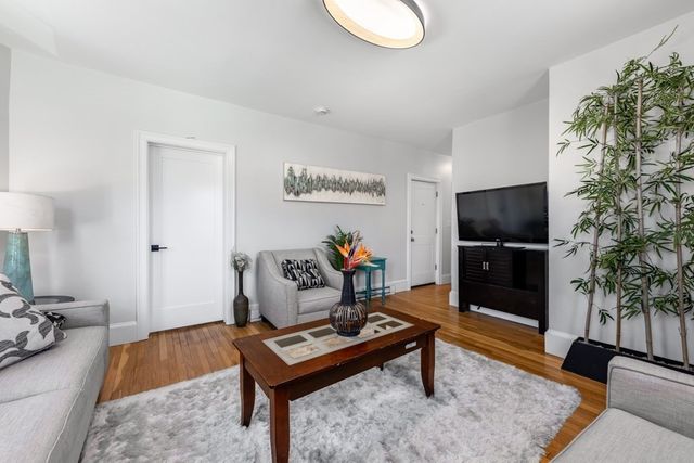 113 Regent St, Boston, MA 02119