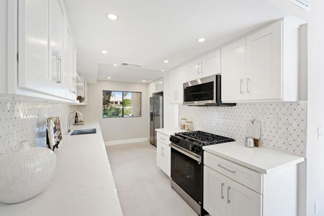 1251 Tiffany Circle S, Palm Springs, CA 92262