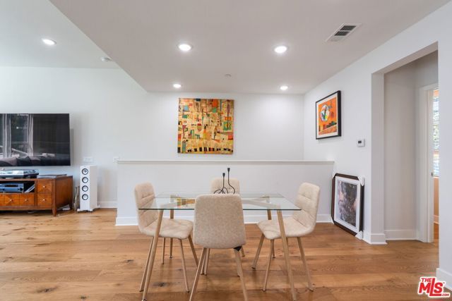 2780 N Wright Lane, Los Angeles, CA 90068
